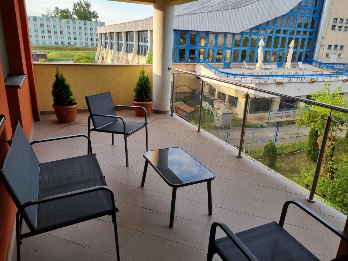 Bougainvillea Apartman Sfantu Gheorghe  ภายนอก รูปภาพ